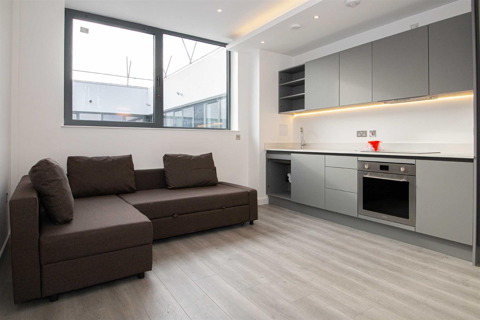 Foxhunter Drive, Linford Wood, Milton Keynes